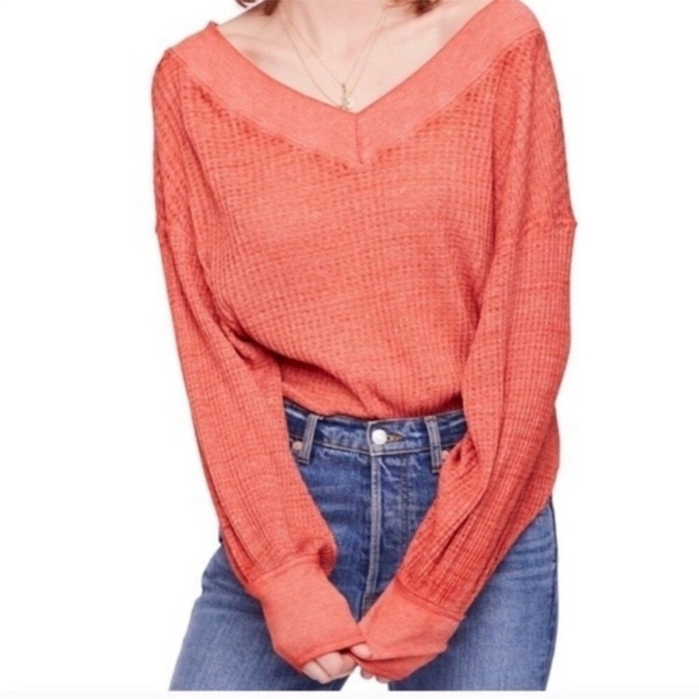 FREE PEOPLE WE THE FREE South Side Thermal  V-Neck women M oversized Coral